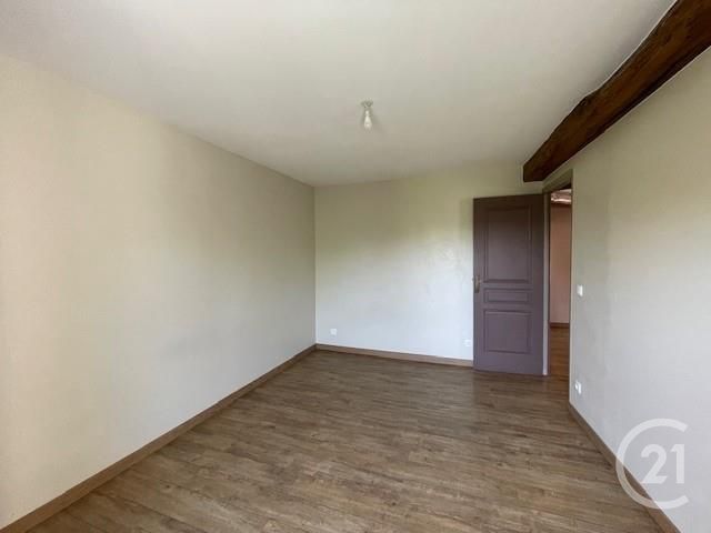 Appartement F3 &agrave; louer - 3 pi&egrave;ces - 75,82 m2 - Solers - 77 - ILE-DE-FRANCE
