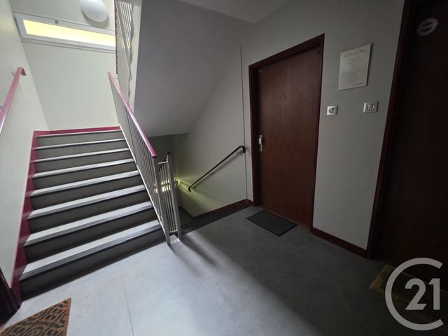 Appartement F1 &agrave; louer - 1 pi&egrave;ce - 28,13 m2 - Brie Comte Robert - 77 - ILE-DE-FRANCE