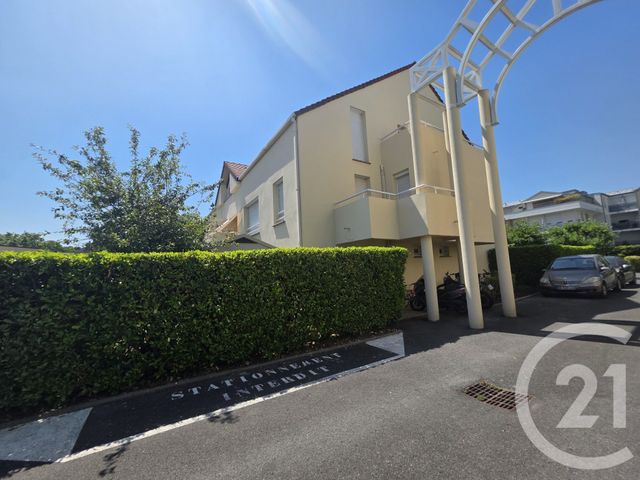 Appartement F1 &agrave; louer - 1 pi&egrave;ce - 28,13 m2 - Brie Comte Robert - 77 - ILE-DE-FRANCE