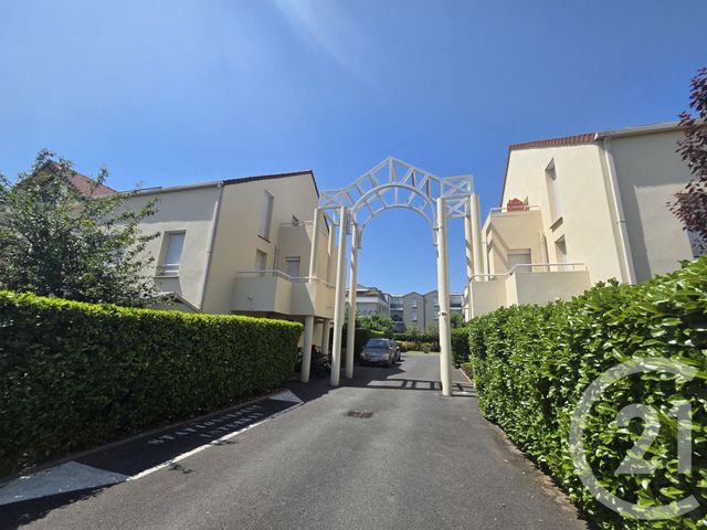 Appartement F1 &agrave; louer - 1 pi&egrave;ce - 28,13 m2 - Brie Comte Robert - 77 - ILE-DE-FRANCE