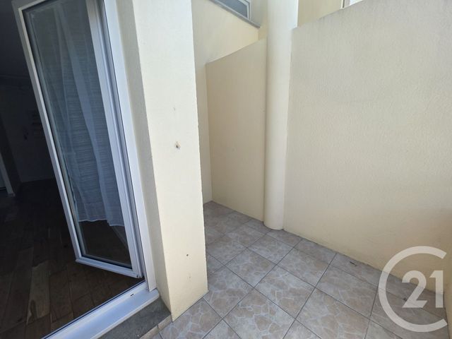 Appartement F1 &agrave; louer - 1 pi&egrave;ce - 28,13 m2 - Brie Comte Robert - 77 - ILE-DE-FRANCE