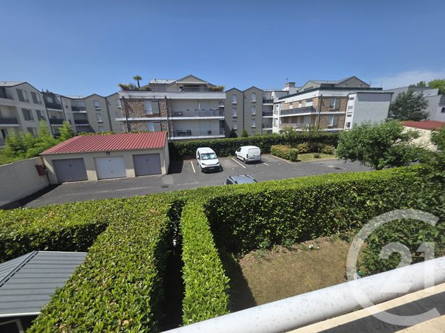 Appartement F1 &agrave; louer - 1 pi&egrave;ce - 28,13 m2 - Brie Comte Robert - 77 - ILE-DE-FRANCE