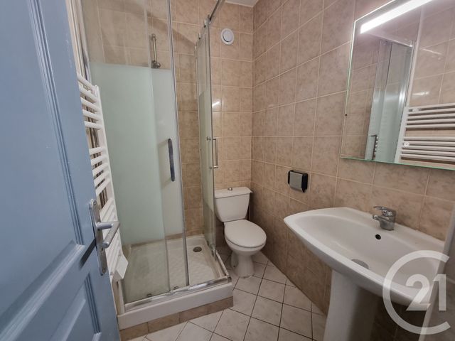 Appartement F2 &agrave; louer - 2 pi&egrave;ces - 32,88 m2 - Brie Comte Robert - 77 - ILE-DE-FRANCE