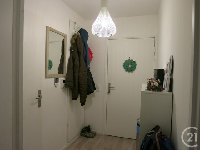 Appartement F2 &agrave; louer - 2 pi&egrave;ces - 42,62 m2 - Brie Comte Robert - 77 - ILE-DE-FRANCE
