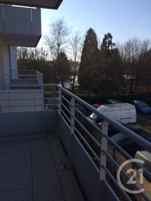 Appartement F2 &agrave; louer - 2 pi&egrave;ces - 42,62 m2 - Brie Comte Robert - 77 - ILE-DE-FRANCE