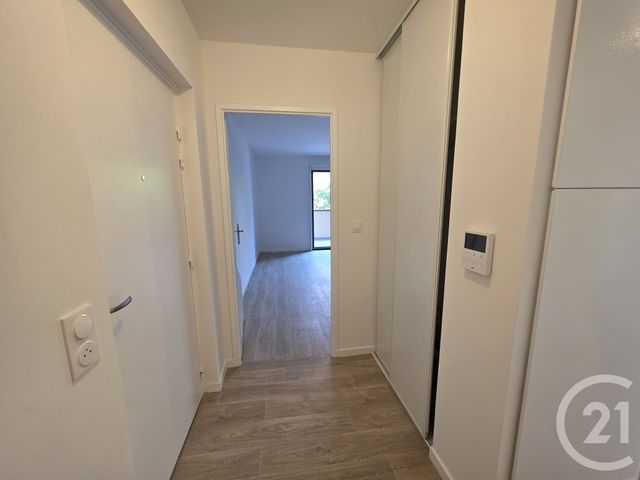 Appartement F3 &agrave; louer - 3 pi&egrave;ces - 63,73 m2 - Brie Comte Robert - 77 - ILE-DE-FRANCE