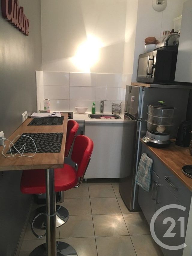 Appartement Studio &agrave; louer - 1 pi&egrave;ce - 36,30 m2 - Le Perreux Sur Marne - 94 - ILE-DE-FRANCE
