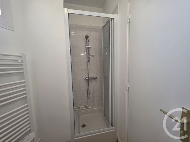 Appartement Studio &agrave; louer - 1 pi&egrave;ce - 24,32 m2 - Brie Comte Robert - 77 - ILE-DE-FRANCE