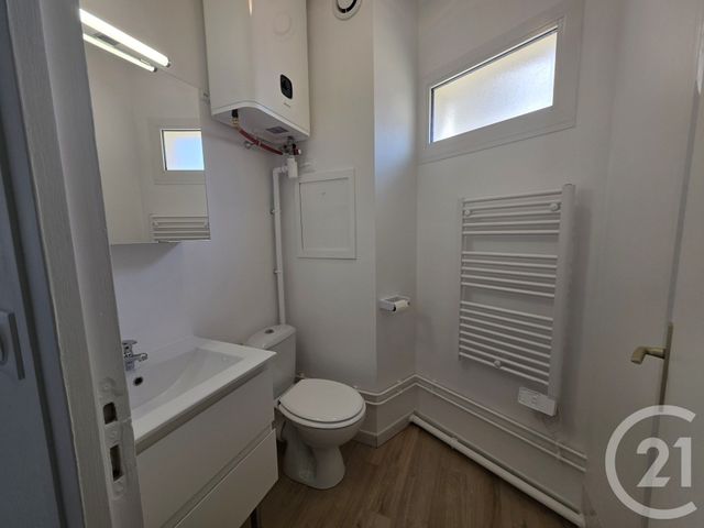 Appartement Studio &agrave; louer - 1 pi&egrave;ce - 24,32 m2 - Brie Comte Robert - 77 - ILE-DE-FRANCE