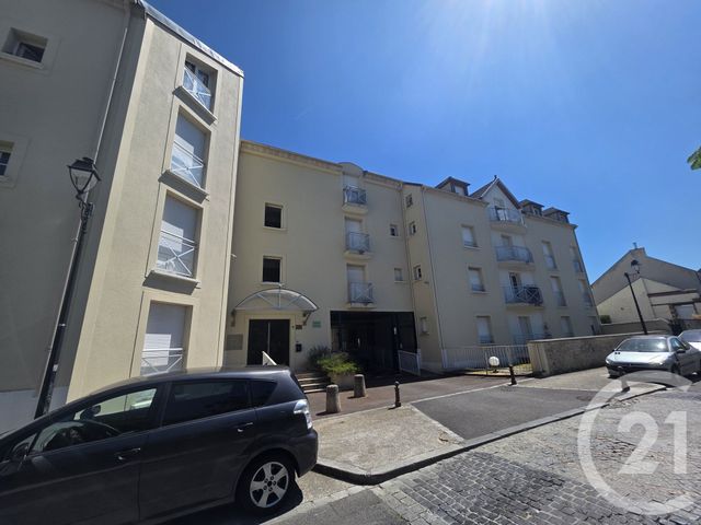 Appartement Studio &agrave; louer - 1 pi&egrave;ce - 24,32 m2 - Brie Comte Robert - 77 - ILE-DE-FRANCE