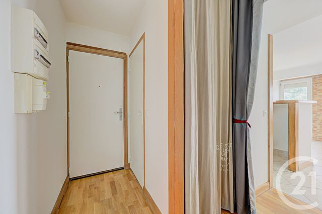 Appartement Studio &agrave; vendre - 1 pi&egrave;ce - 29 m2 - Boussy St Antoine - 91 - ILE-DE-FRANCE