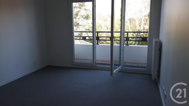 Appartement F3 &agrave; louer - 3 pi&egrave;ces - 54,14 m2 - Brie Comte Robert - 77 - ILE-DE-FRANCE