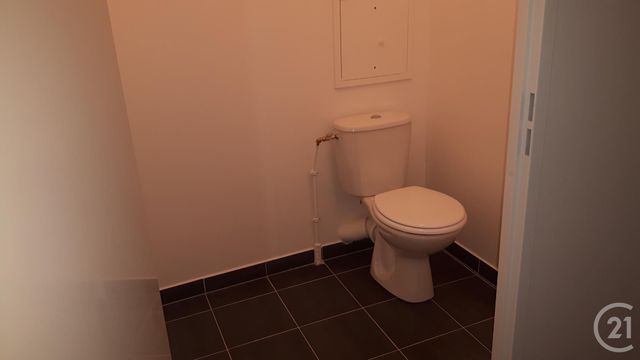 Appartement F3 &agrave; louer - 3 pi&egrave;ces - 54,14 m2 - Brie Comte Robert - 77 - ILE-DE-FRANCE