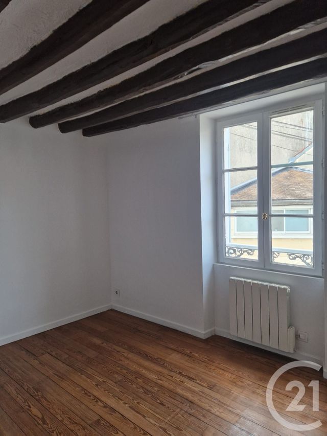 Maison &agrave; louer - 3 pi&egrave;ces - 74,85 m2 - Brie Comte Robert - 77 - ILE-DE-FRANCE