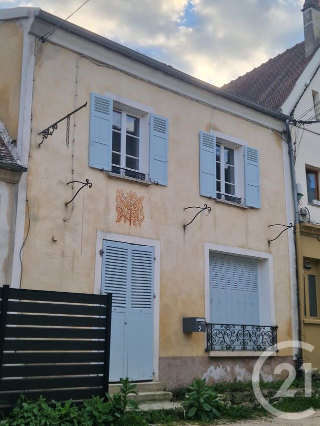 Maison &agrave; louer - 3 pi&egrave;ces - 74,85 m2 - Brie Comte Robert - 77 - ILE-DE-FRANCE
