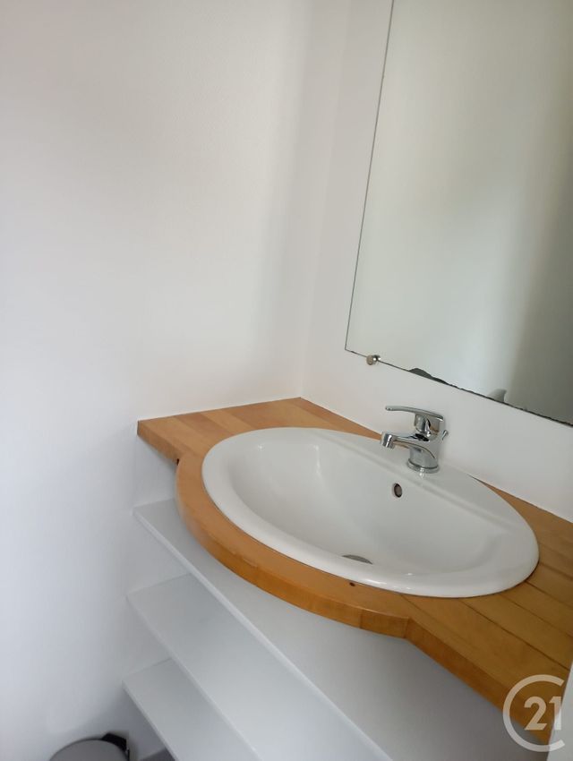 Appartement Studio &agrave; louer - 1 pi&egrave;ce - 19,56 m2 - Brie Comte Robert - 77 - ILE-DE-FRANCE