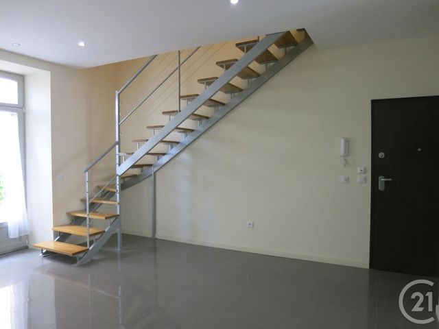 Appartement F3 &agrave; louer - 3 pi&egrave;ces - 50,45 m2 - Brie Comte Robert - 77 - ILE-DE-FRANCE