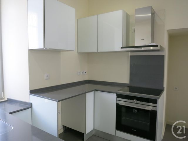 Appartement F3 &agrave; louer - 3 pi&egrave;ces - 50,45 m2 - Brie Comte Robert - 77 - ILE-DE-FRANCE