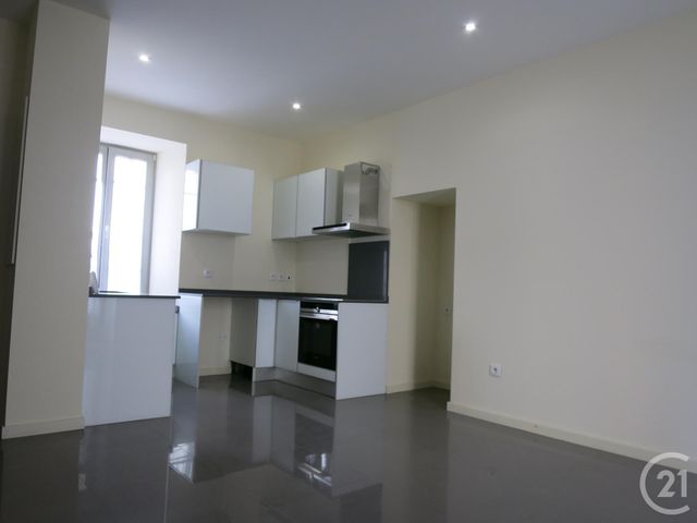 Appartement F3 &agrave; louer - 3 pi&egrave;ces - 50,45 m2 - Brie Comte Robert - 77 - ILE-DE-FRANCE