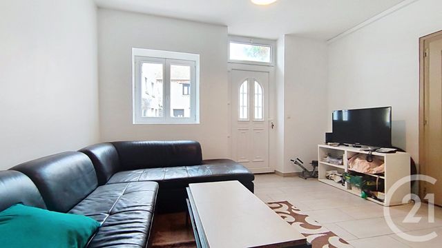Appartement F1 &agrave; vendre - 1 pi&egrave;ce - 26,50 m2 - Solers - 77 - ILE-DE-FRANCE