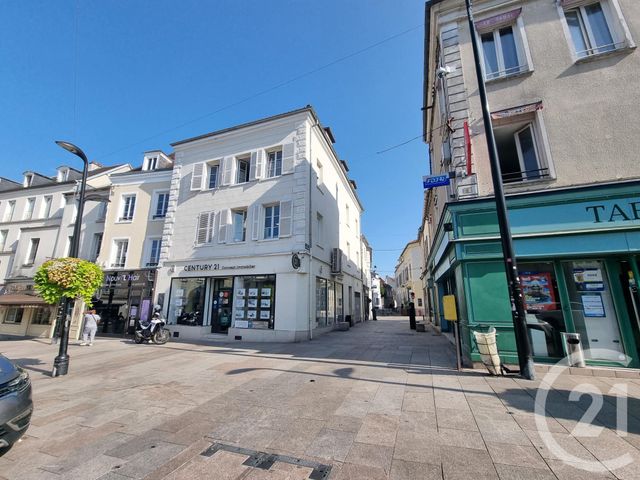 Appartement Studio &agrave; louer - 1 pi&egrave;ce - 30,35 m2 - Brie Comte Robert - 77 - ILE-DE-FRANCE