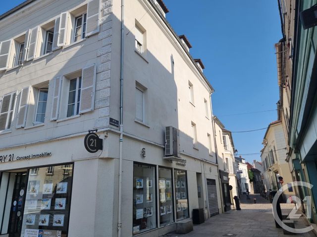 Appartement Studio &agrave; louer - 1 pi&egrave;ce - 30,35 m2 - Brie Comte Robert - 77 - ILE-DE-FRANCE