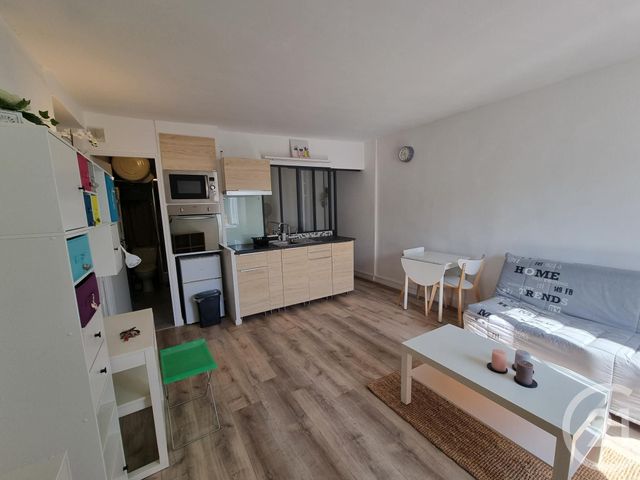 Appartement Studio &agrave; louer - 1 pi&egrave;ce - 30,35 m2 - Brie Comte Robert - 77 - ILE-DE-FRANCE