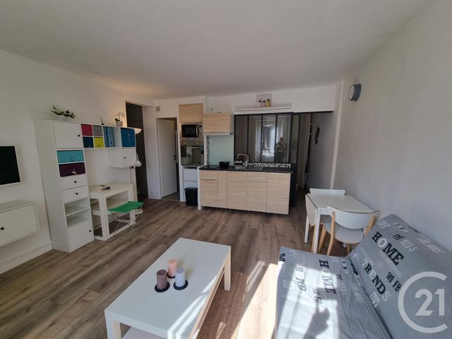 Appartement Studio &agrave; louer - 1 pi&egrave;ce - 30,35 m2 - Brie Comte Robert - 77 - ILE-DE-FRANCE