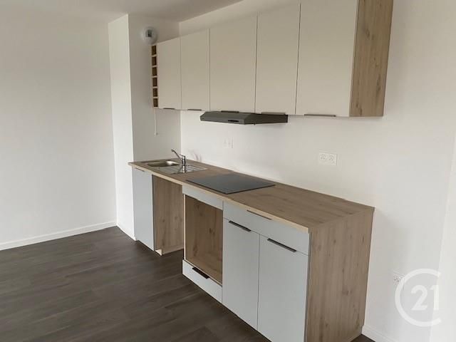 Appartement F3 &agrave; louer - 3 pi&egrave;ces - 64,10 m2 - St Pierre Du Perray - 91 - ILE-DE-FRANCE