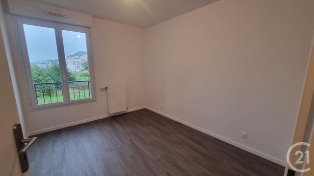 Appartement F3 &agrave; louer - 3 pi&egrave;ces - 64,10 m2 - St Pierre Du Perray - 91 - ILE-DE-FRANCE