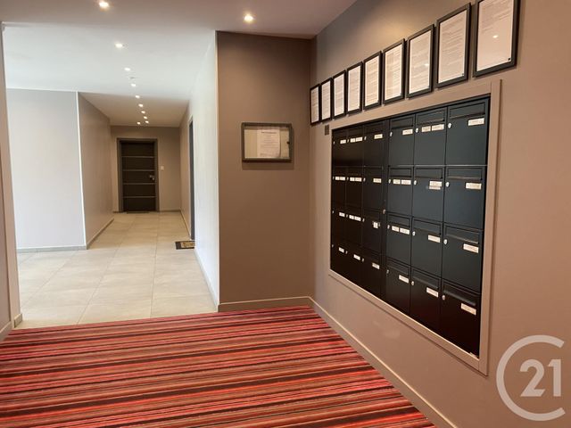 Appartement F2 &agrave; louer - 2 pi&egrave;ces - 51,42 m2 - Santeny - 94 - ILE-DE-FRANCE