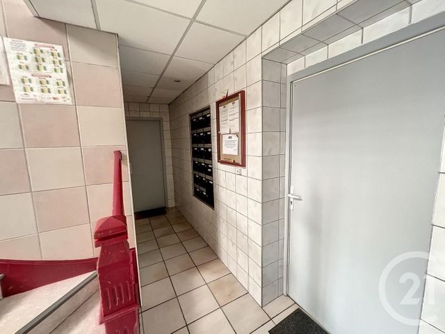 Appartement Studio à vendre - 1 pièce - 23,45 m2 - Reims - 51 - CHAMPAGNE-ARDENNE