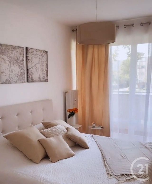 Appartement F4 à vendre - 4 pièces - 75,30 m2 - Reims - 51 - CHAMPAGNE-ARDENNE