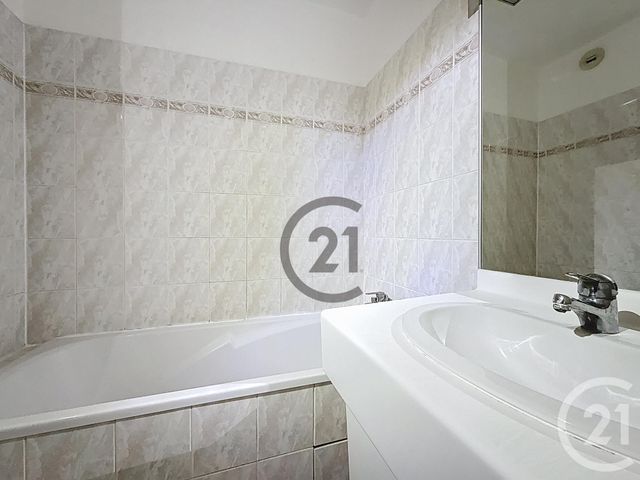 Appartement à vendre - 2 pièces - 44,50 m2 - Reims - 51 - CHAMPAGNE-ARDENNE