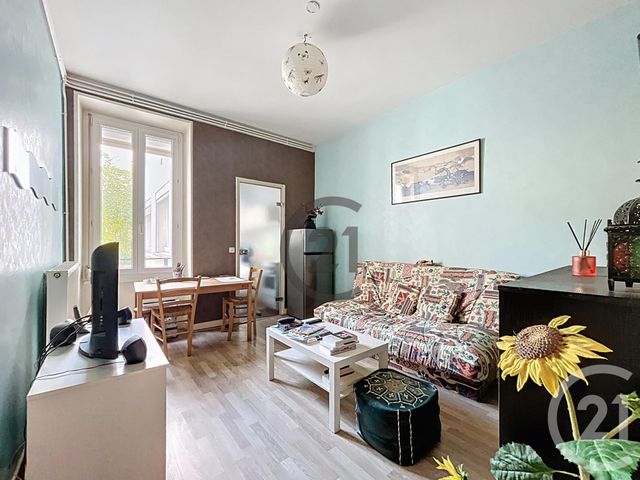 Appartement à vendre - 2 pièces - 38,30 m2 - Reims - 51 - CHAMPAGNE-ARDENNE