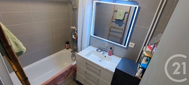 Appartement F3 à vendre - 3 pièces - 59,38 m2 - Chalons En Champagne - 51 - CHAMPAGNE-ARDENNE