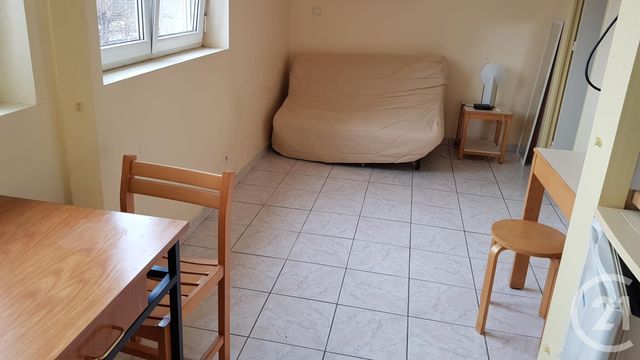 Appartement Studio &agrave; vendre - 1 pi&egrave;ce - 20 m2 - Chalons En Champagne - 51 - CHAMPAGNE-ARDENNE
