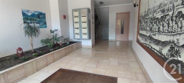 Appartement F3 &agrave; vendre - 3 pi&egrave;ces - 82,60 m2 - Chalons En Champagne - 51 - CHAMPAGNE-ARDENNE