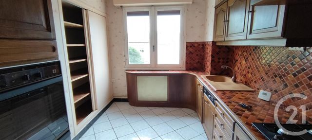 Appartement F3 &agrave; vendre - 3 pi&egrave;ces - 82,60 m2 - Chalons En Champagne - 51 - CHAMPAGNE-ARDENNE