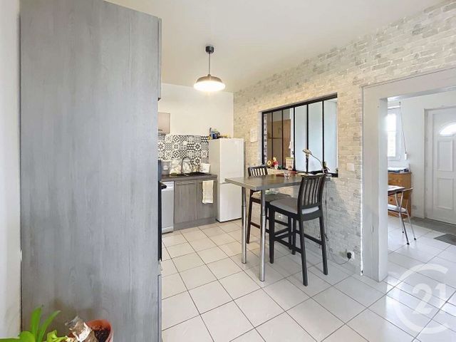 Maison à vendre - 5 pièces - 78,35 m2 - Suippes - 51 - CHAMPAGNE-ARDENNE