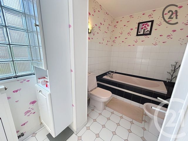 Maison à vendre - 8 pièces - 159 m2 - Chalons En Champagne - 51 - CHAMPAGNE-ARDENNE