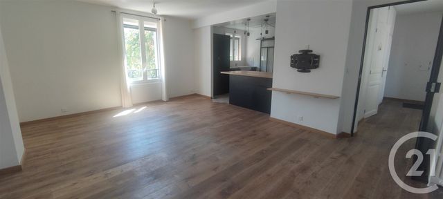 Afficher la photo en grand Maison à vendre - 7 pièces - 129 m2 - St Memmie - 51 - CHAMPAGNE-ARDENNE