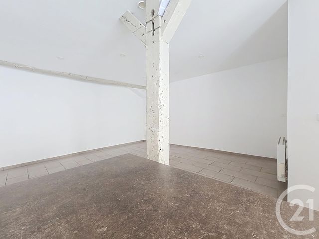 Appartement F4 à vendre - 4 pièces - 74,74 m2 - Chalons En Champagne - 51 - CHAMPAGNE-ARDENNE