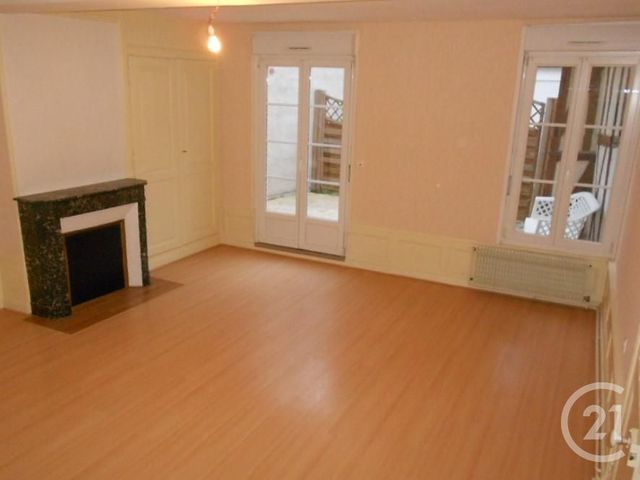 Afficher la photo en grand Appartement T2 à vendre - 2 pièces - 65,11 m2 - Chalons En Champagne - 51 - CHAMPAGNE-ARDENNE