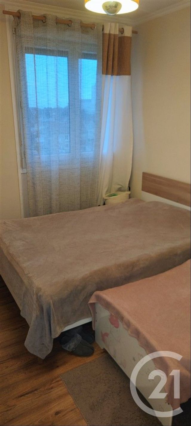 Appartement F3 à vendre - 5 pièces - 65 m2 - Chalons En Champagne - 51 - CHAMPAGNE-ARDENNE