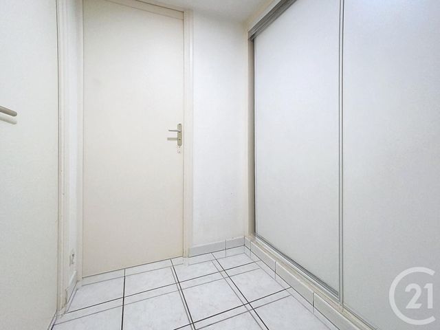 Appartement Studio à louer - 1 pièce - 19,50 m2 - Chalons En Champagne - 51 - CHAMPAGNE-ARDENNE