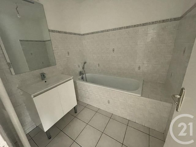 Appartement F3 à louer - 3 pièces - 61,15 m2 - Chalons En Champagne - 51 - CHAMPAGNE-ARDENNE