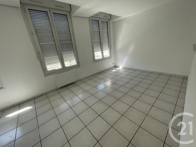 Appartement F3 à louer - 3 pièces - 61,15 m2 - Chalons En Champagne - 51 - CHAMPAGNE-ARDENNE