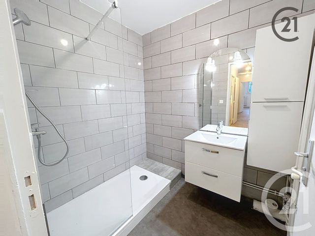 Appartement F5 &agrave; vendre - 5 pi&egrave;ces - 108 m2 - Chalons En Champagne - 51 - CHAMPAGNE-ARDENNE