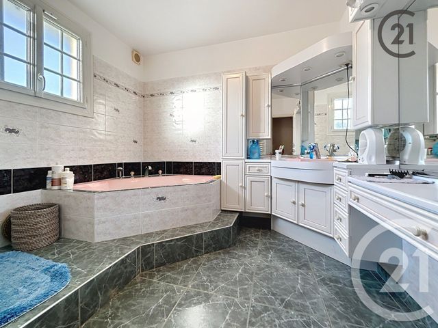 Maison à vendre - 8 pièces - 144 m2 - Sarry - 51 - CHAMPAGNE-ARDENNE